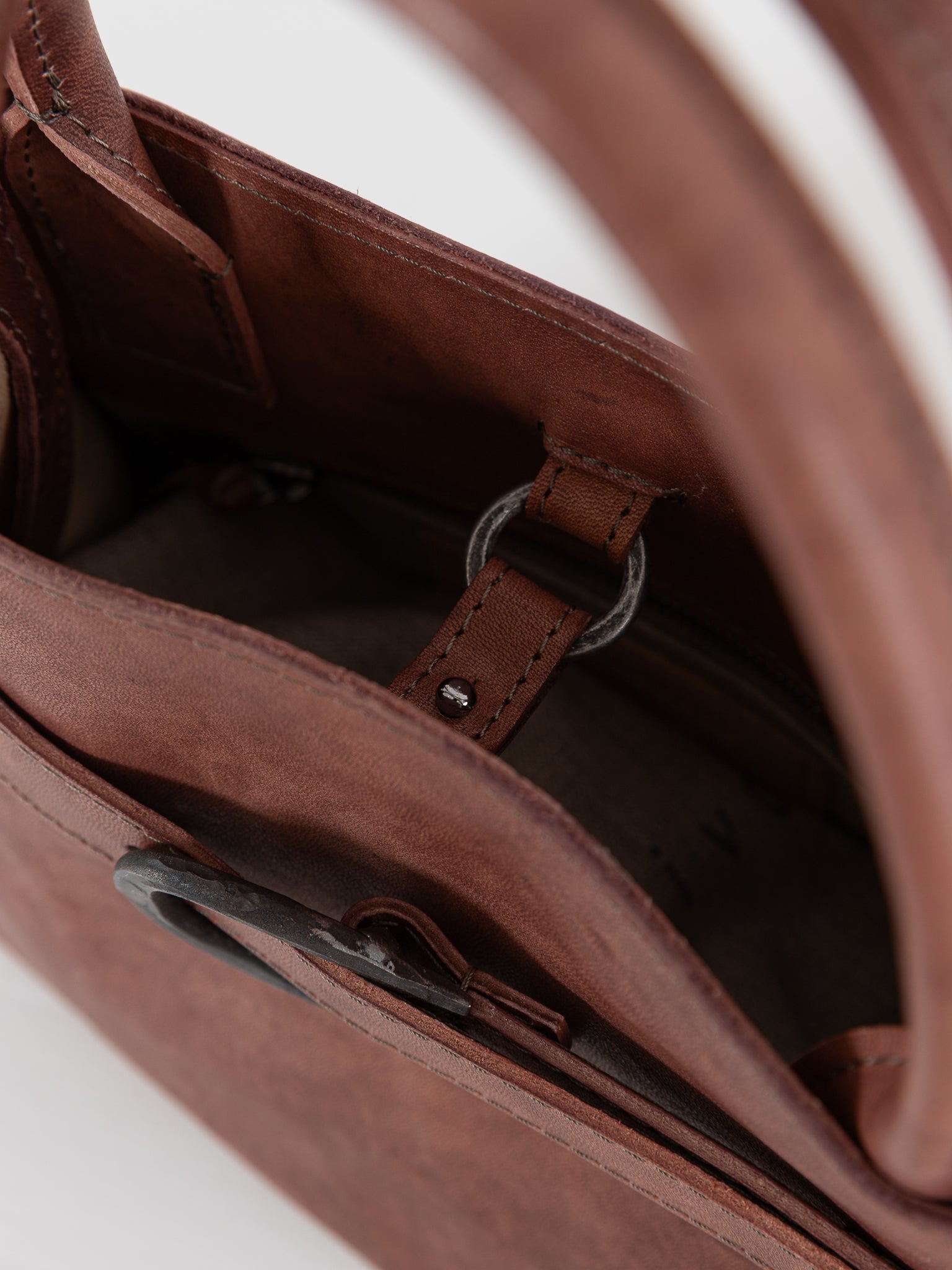 Tagliovivo Small Sella Bag, Bauxite - Worthwhile