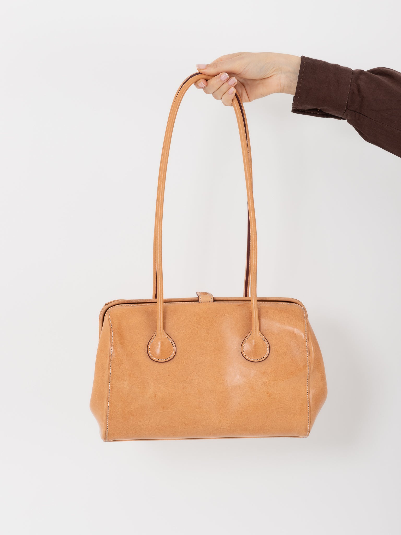The Backward Vendor Tanker Shoulder Bag in Natural - THE BACKWARD VENDOR at Worthwhile - shop BAG