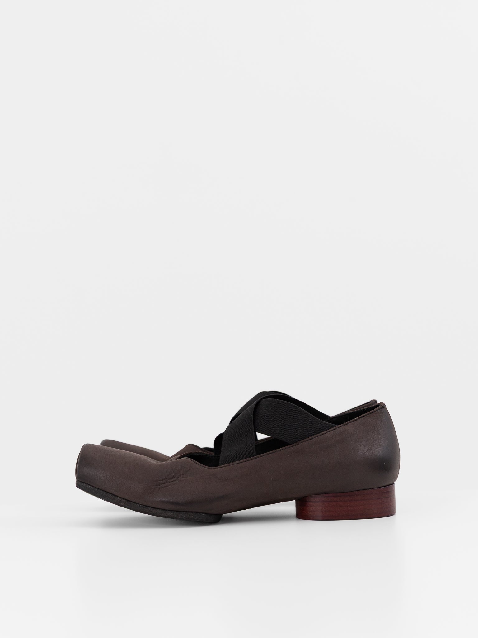 Uma Wang Ballet Shoes in Brown with Red - UMA WANG at Worthwhile - shop SHOES