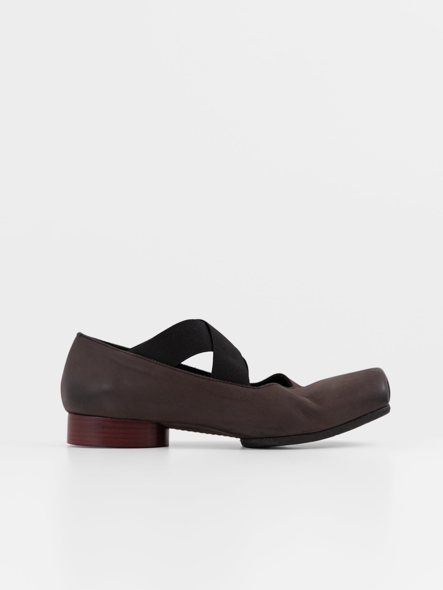 Uma Wang Ballet Shoes in Brown with Red - UMA WANG at Worthwhile - shop SHOES