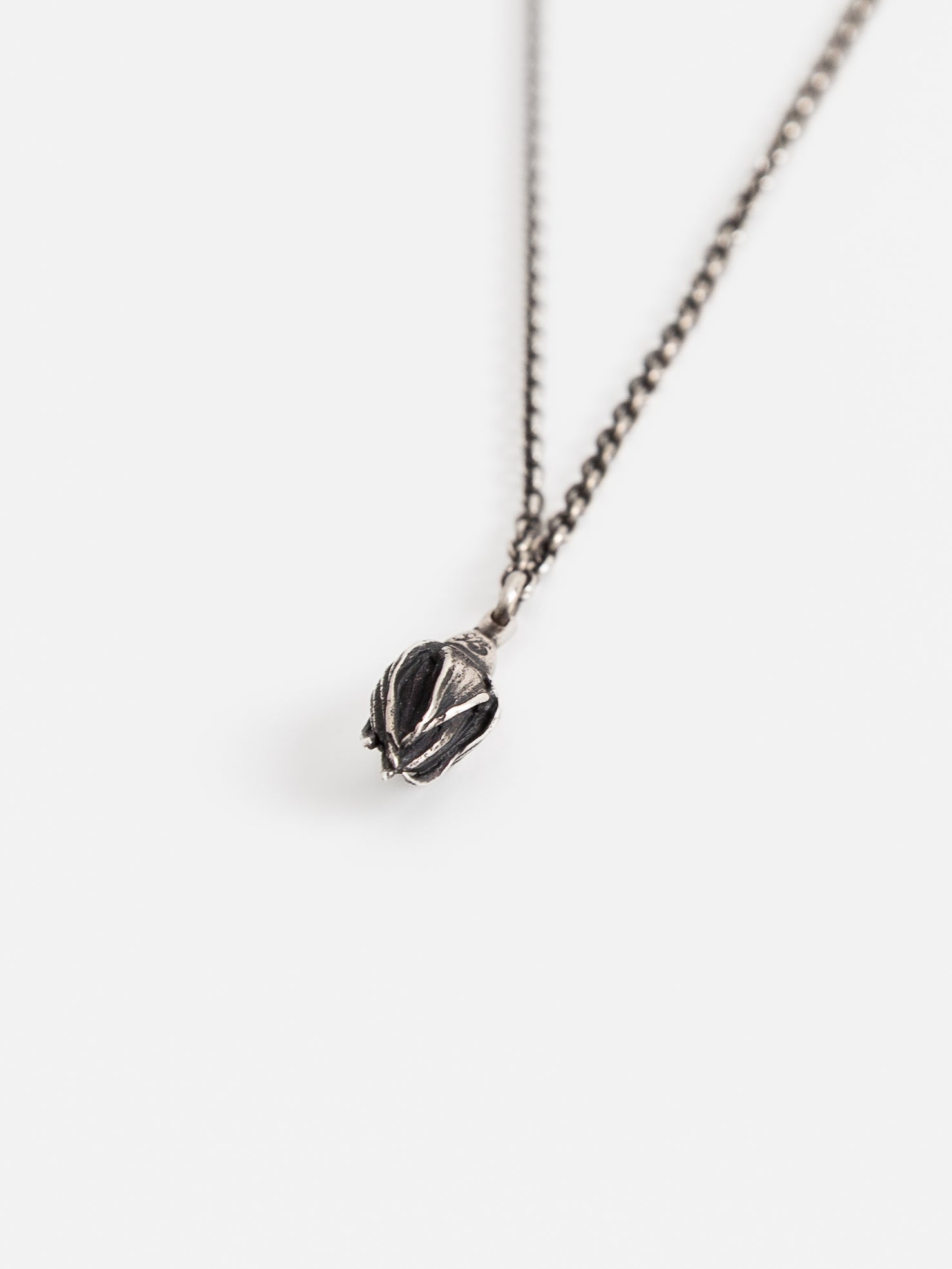 Werkstatt:München Mini Rosebud Chain Necklace - WERKSTATT:MUNCHEN at Worthwhile - shop NECKLACES