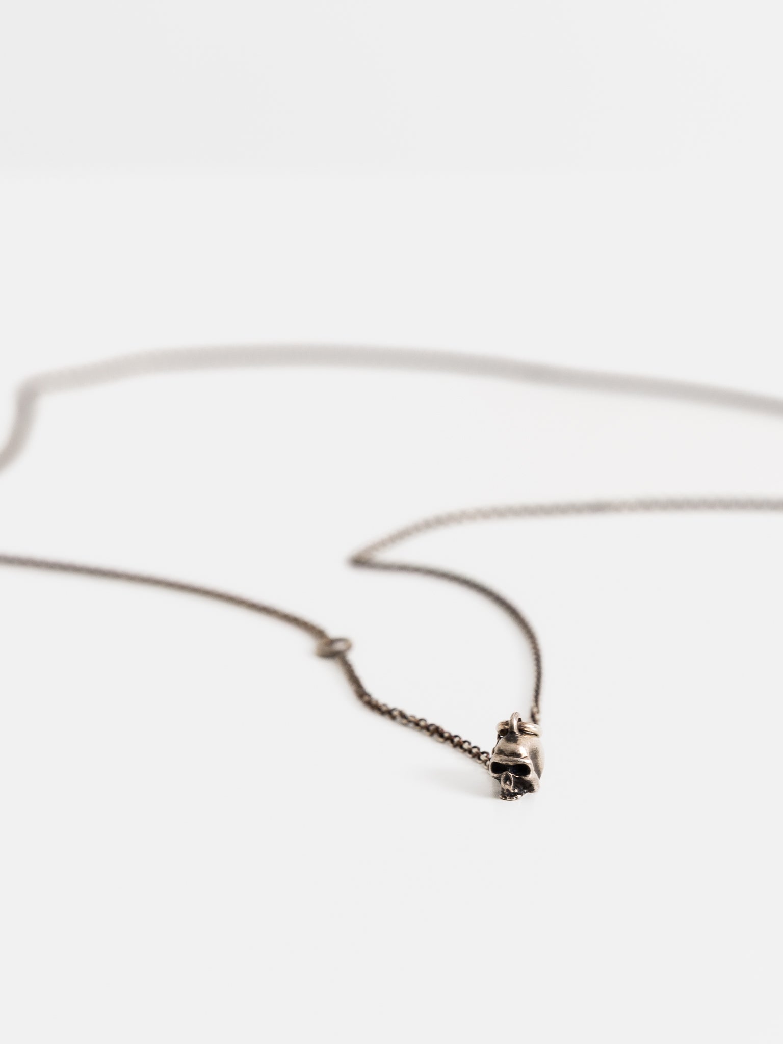 Werkstatt:München Mini Skull Chain Necklace - WERKSTATT:MUNCHEN at Worthwhile - shop NECKLACES