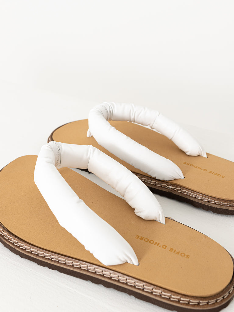 SOFIE D'HOORE - Flip Sandal, White - Worthwhile